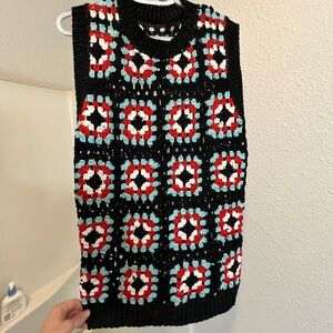 Target Wooven Coverup/Tank
Size: Small
Never worn